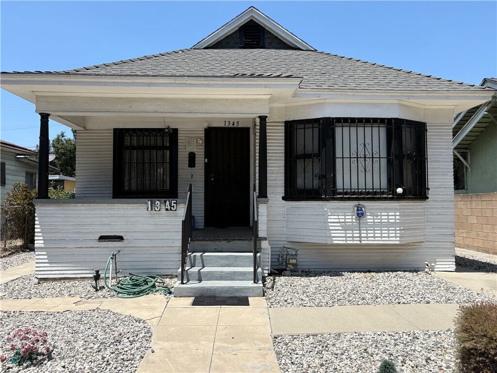 Property Photo: 1345 E 58th St Street CA 90011