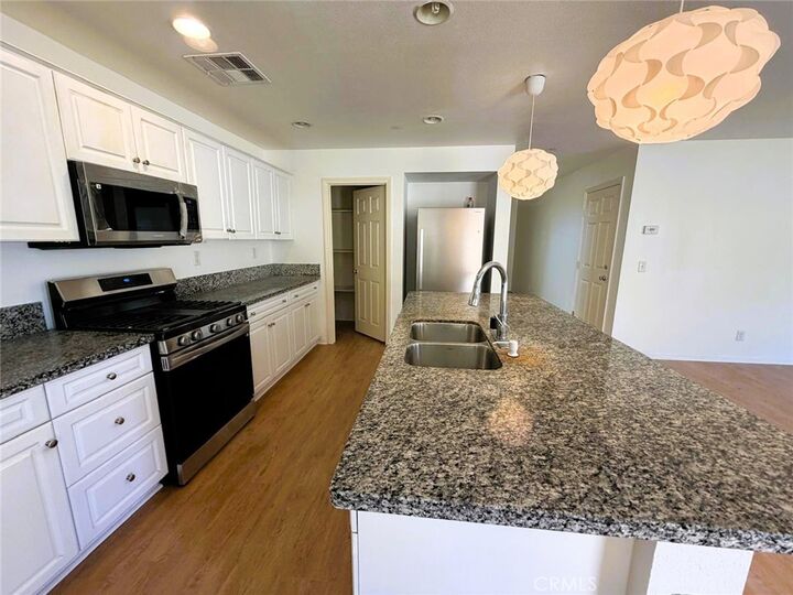 Property Photo:  2612 Mulberry Lane  CA 93551 