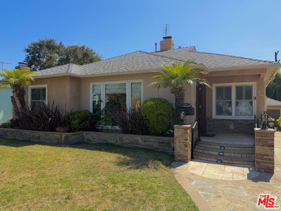 Property Photo:  7807 Stewart Avenue  CA 90045 