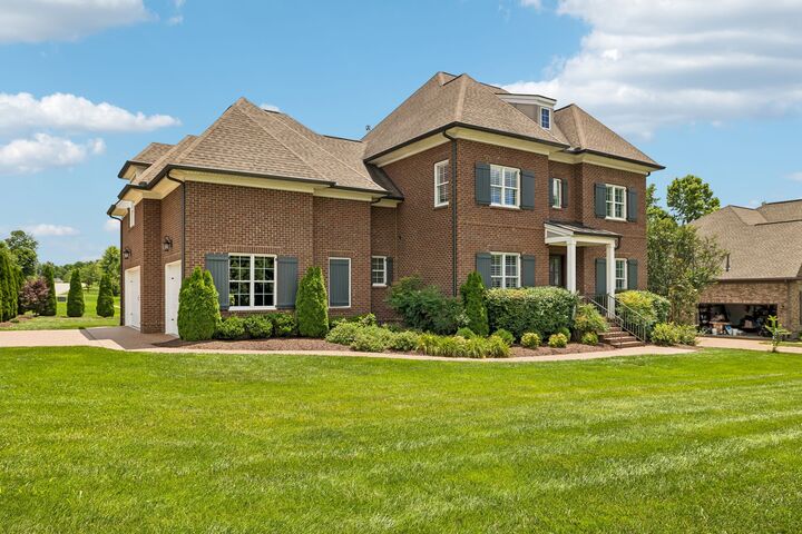 Property Photo: 4101 Banner Square Ln TN 37014