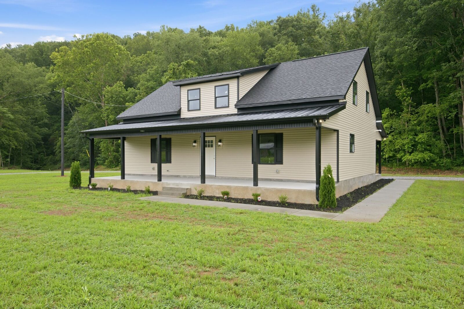 Property Photo:  2750 New Dry Hollow Rd  TN 37051 