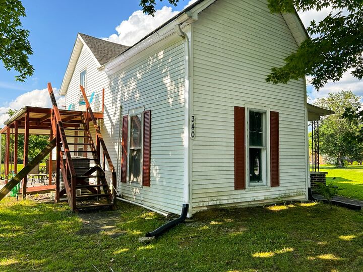 Property Photo:  340 Blue Door Rd  TN 37148 