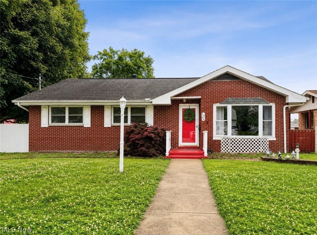 Property Photo: 1054 West Virginia Avenue WV 26104