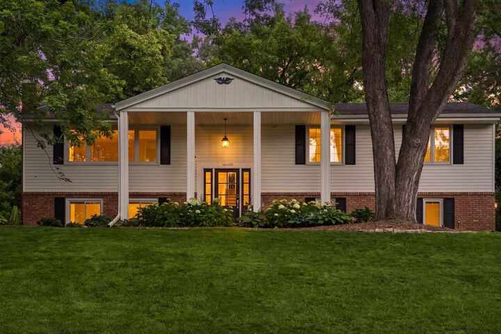 Property Photo:  16608 Eagle Ridge Drive  MN 55345 