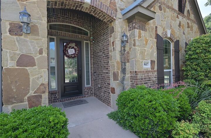 Property Photo:  9617 Bowman Drive  TX 76244 
