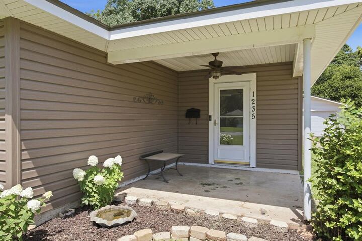 Property Photo: 1235 Schex Drive LA 71112