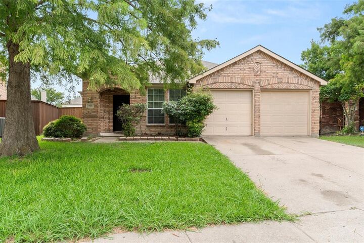 Property Photo:  522 Colt Drive  TX 75126 