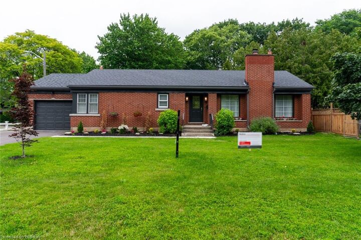 Property Photo:  30 Proctor Avenue  ON N3S 3E7 