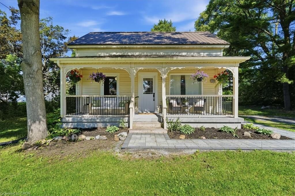 Property Photo: 46 Old Portage Road ON K0K 1L0