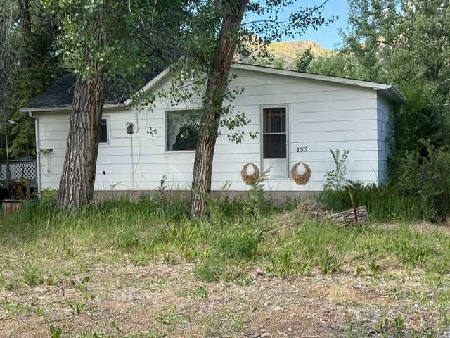 Property Photo:  155 7 Street  AB T0J 1B0 