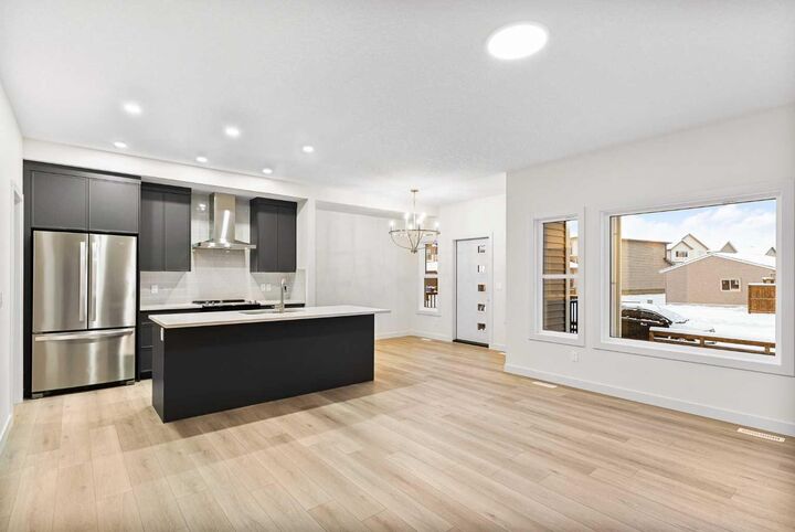 Property Photo:  43 Belvedere Point SE  AB T2A 7Y9 