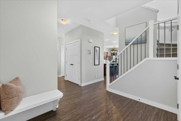 Property Photo:  61 Hanson Lane NE  AB T0J 1X1 