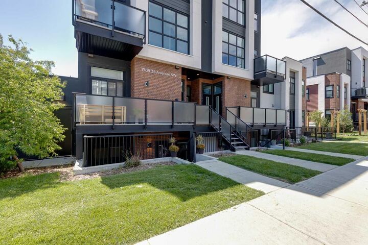 Property Photo: 1709 35 Avenue SW 11 AB T2T 2C9