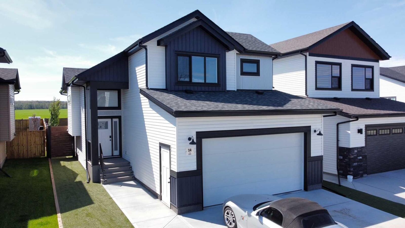 Property Photo:  14 Ian Way  AB T4S 0W5 