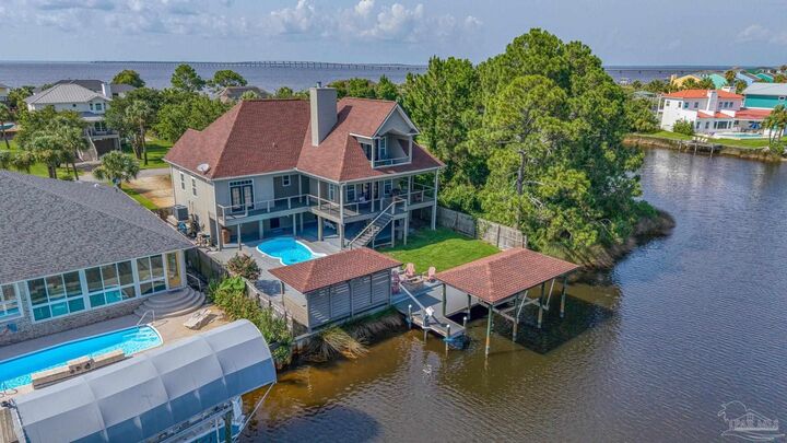 Property Photo:  3037 Coral Strip Pkwy  FL 32563 