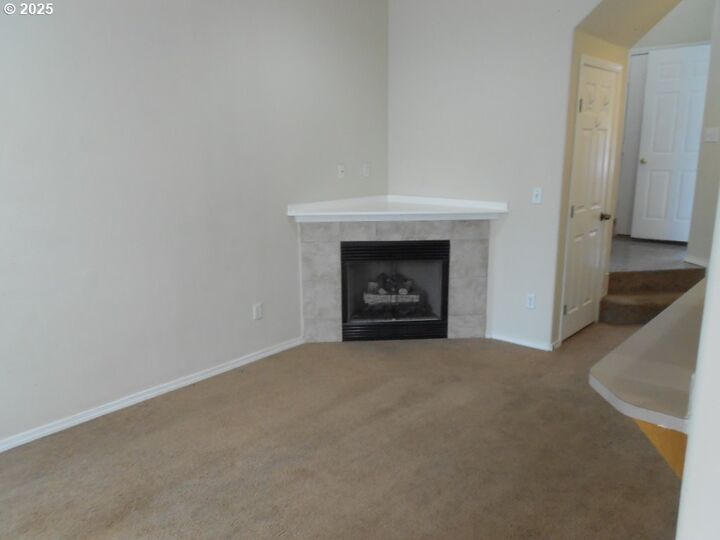 Property Photo: 18440 SW Johnson St OR 97003
