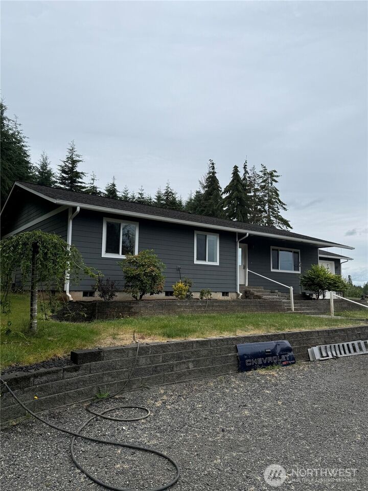 Property Photo:  242  Cousins Road  WA 98532 