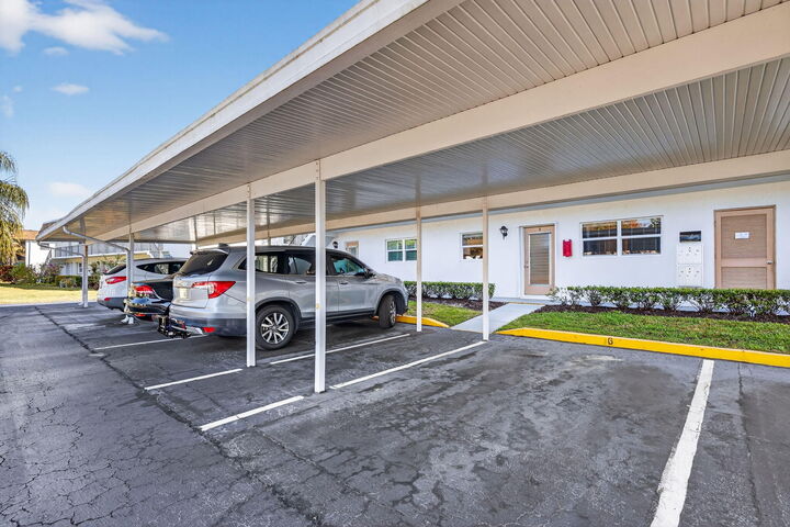 Property Photo:  2950 SE Ocean Boulevard 12  FL 34996 