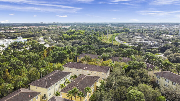 Property Photo:  148 E Morning Dew Circle  FL 33458 