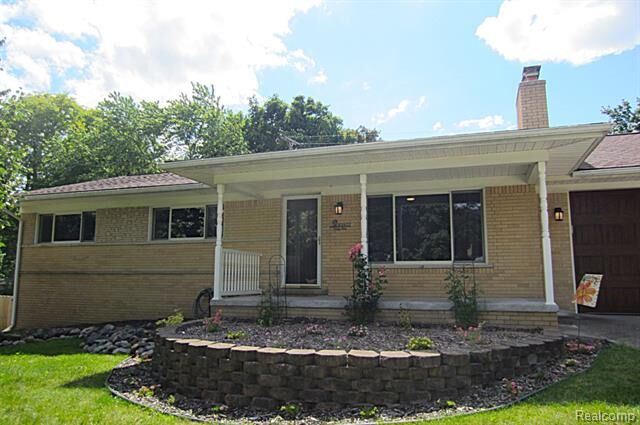 Property Photo:  52477 Pappy Lane  MI 48316 