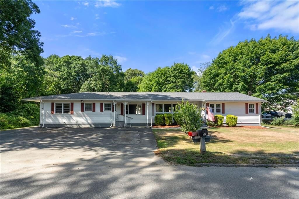 Property Photo:  257 Morgan Avenue  RI 02919 