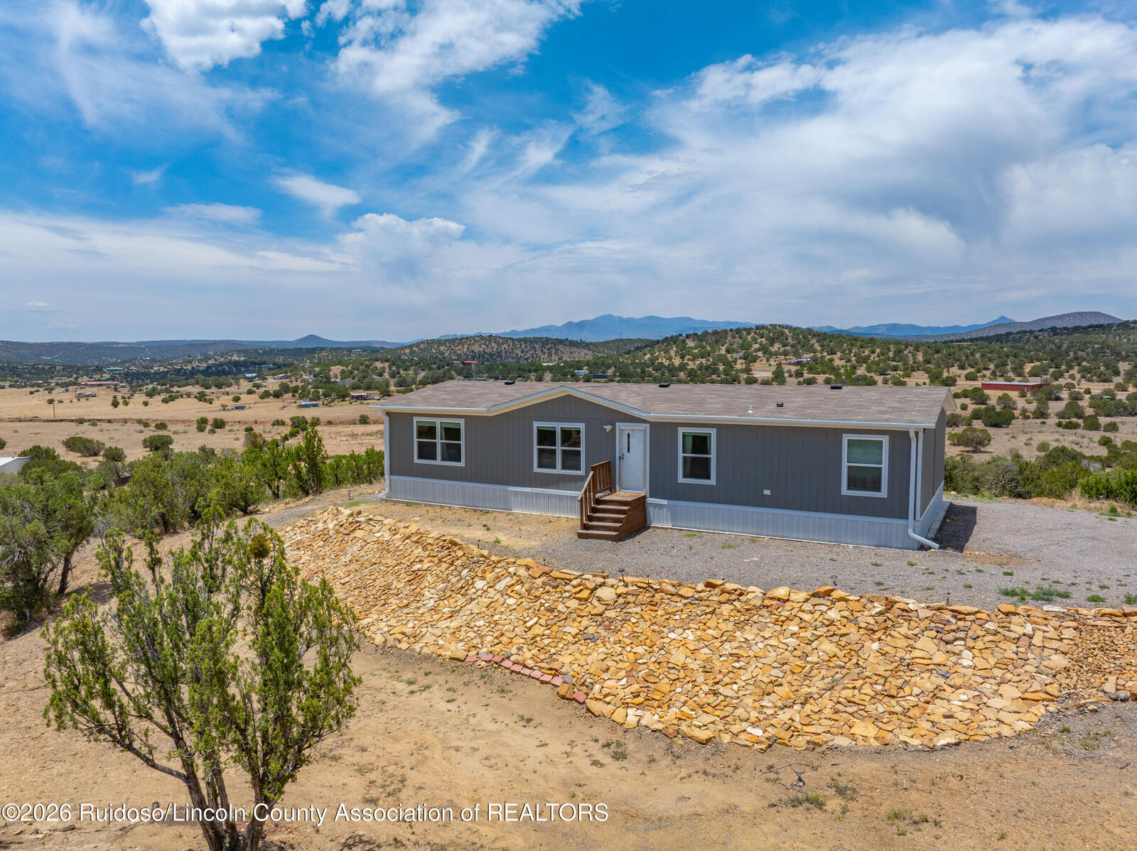 Property Photo:  111 La Cumbre  NM 88316 