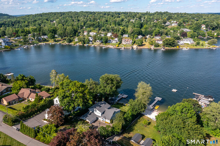 Property Photo:  52 Arrowhead Road  CT 06804 