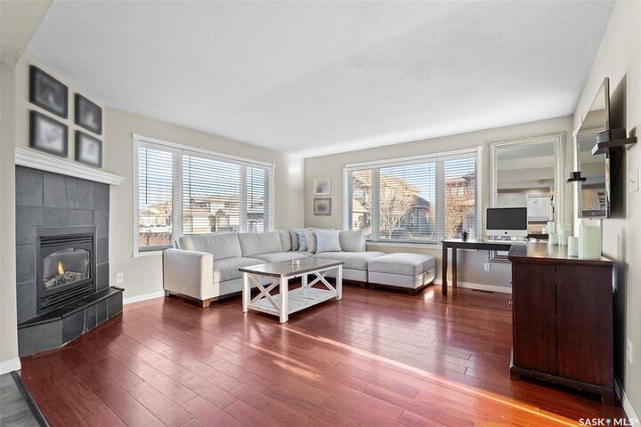 Property Photo:  813 Sandy Rise  SK S0K 2T2 