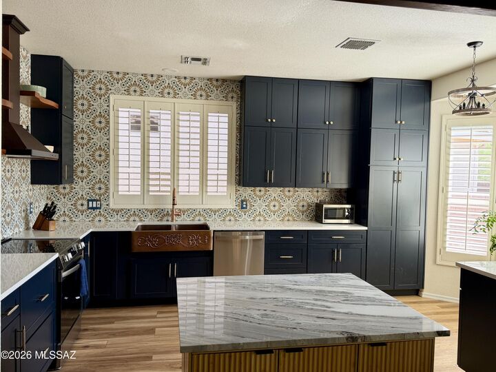 Property Photo:  9373 N Sombrero Canyon Drive  AZ 85743 