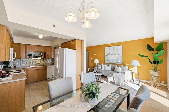 Property Photo: 841 Battell Street 304 ON K9A 0B9