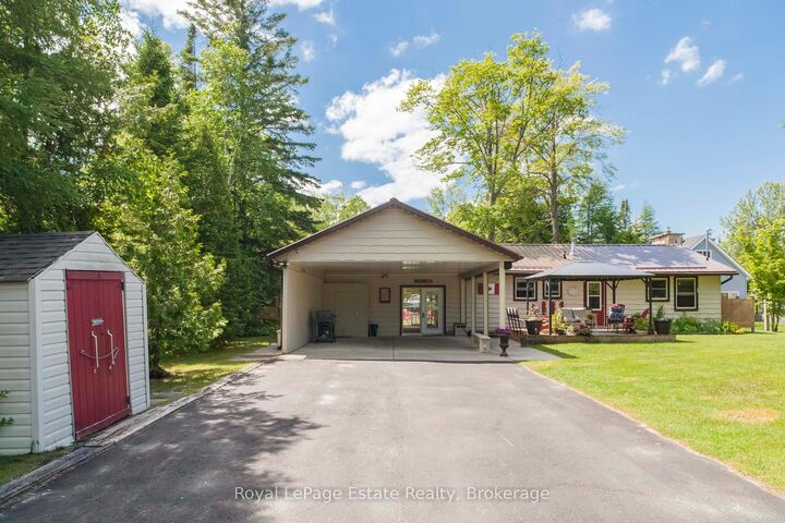 326 Lindsay Street — photo 1