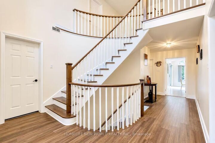 Property Photo:  3368 Cider Mill Place Upper C/D  ON L5L 3H6 