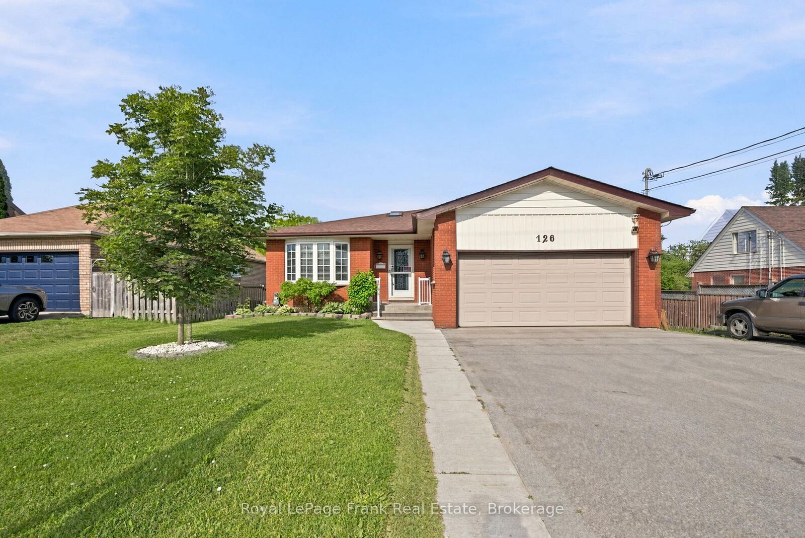Property Photo:  126 Angeline Street S  ON K9V 3L6 
