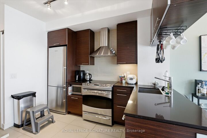 Property Photo:  1 Market Street 1504  ON M5E 0A2 