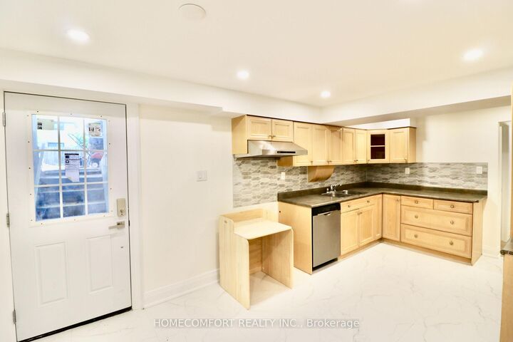 Property Photo:  69 Fairglen Avenue Semi Basement  ON M1T 1G8 