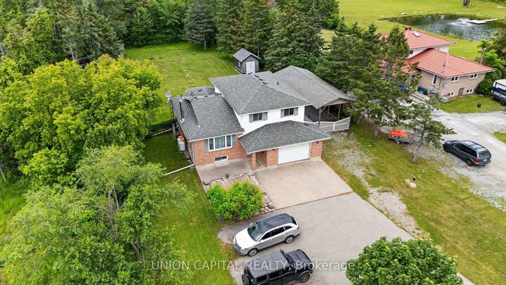 Property Photo: 3132 Ravenshoe Road ON L4P 3E9