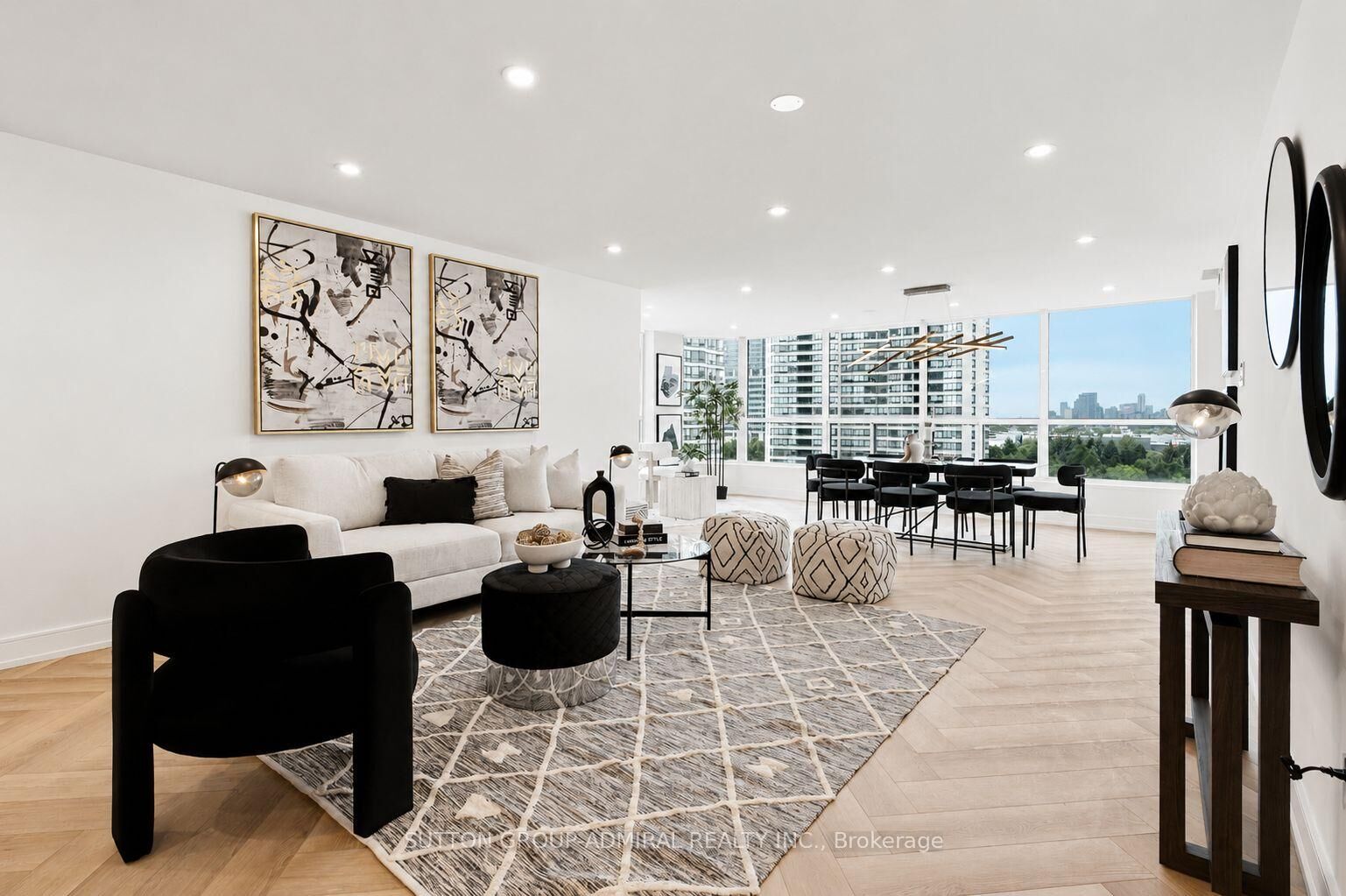 Property Photo:  1 Clark Avenue W 1411  ON L4J 7Y6 