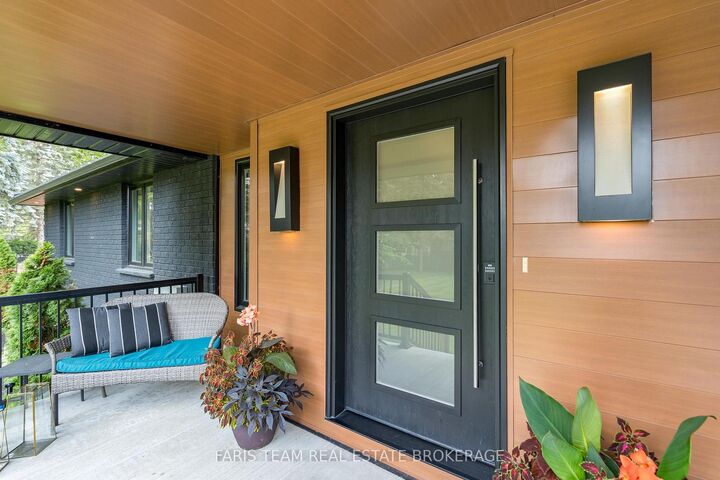 Property Photo: 223A Hickory Lane ON L4N 4J9