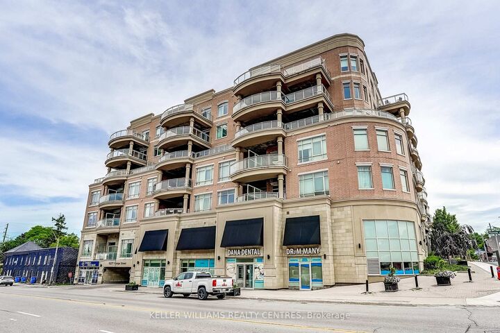 Property Photo:  15277 Yonge Street 317  ON L4G 1N6 