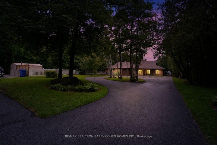 Property Photo: 700 Lake Drive N ON L4P 3C8