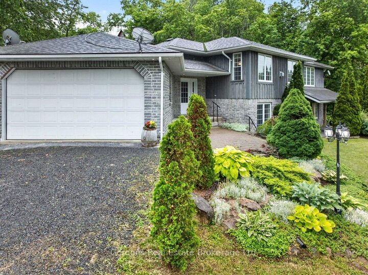 Property Photo:  13 Cannery Road  ON K8N 4Z7 