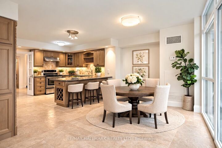 Property Photo: 80 Harrison Garden Boulevard 1821 ON M2N 7E3