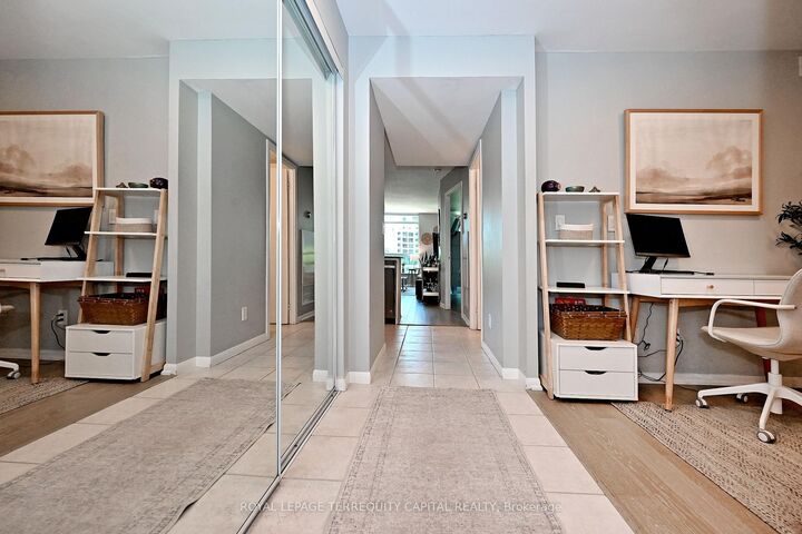 Property Photo:  219 Fort York Boulevard 405  ON M5V 1B1 