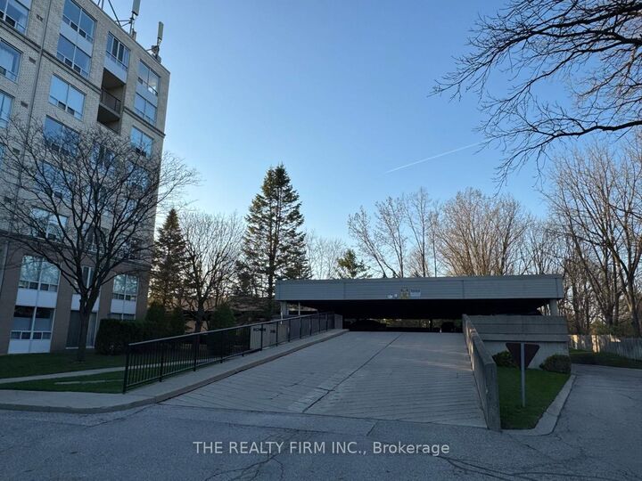 Property Photo: 1510 Richmond Street 501 ON N6G 4V2
