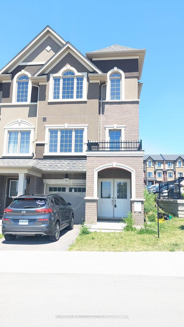Property Photo:  620 Colborne Street W 72  ON N3T 0Y1 