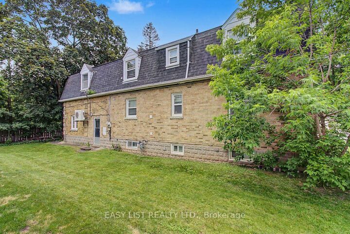 Property Photo: 77 Avondale Avenue ON M2N 2V1