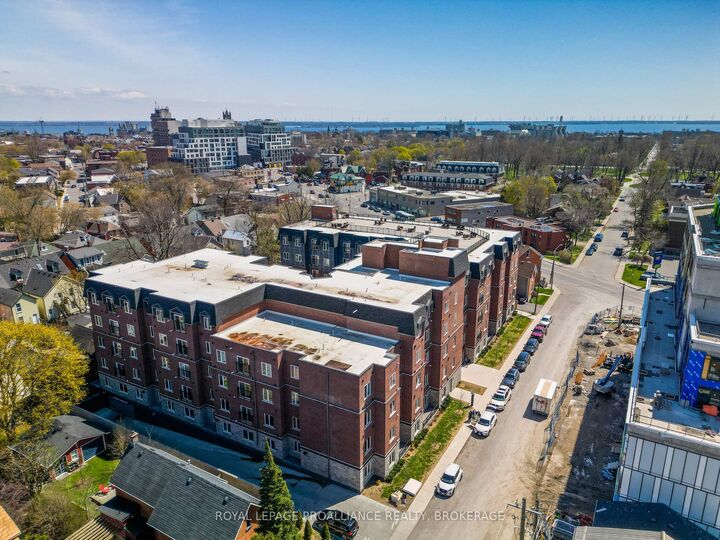 Property Photo: 501 Frontenac Street 402 ON K7K 4L9