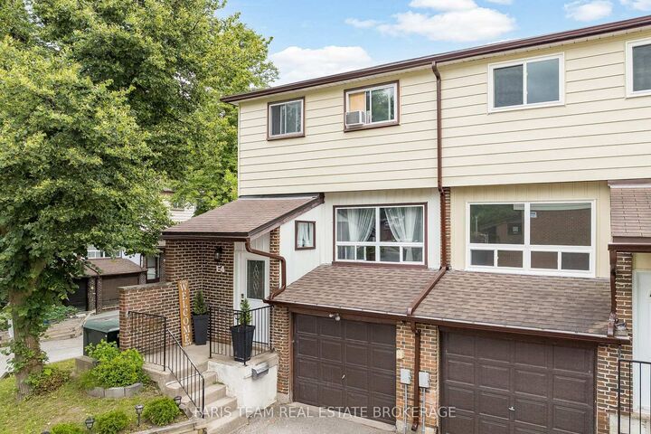 63 Ferris Lane E4 — photo 1