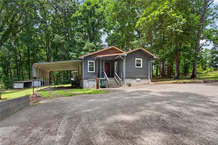 Property Photo:  230 Dickard Road  SC 29672 