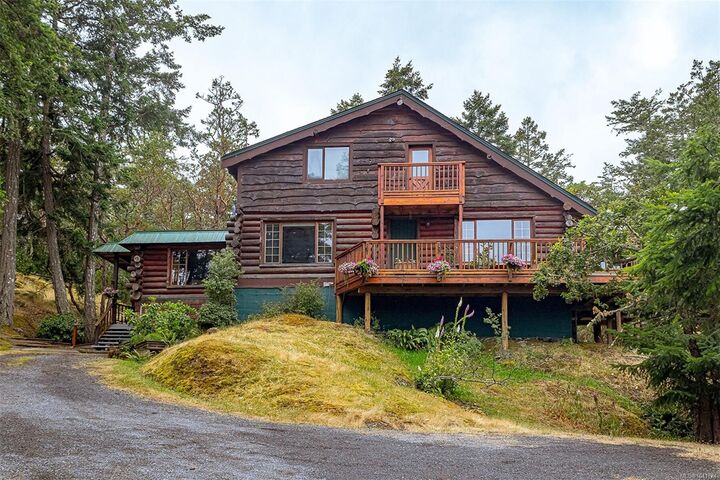 Property Photo:  266 Moss Hill Pl  BC V9C 3Z2 